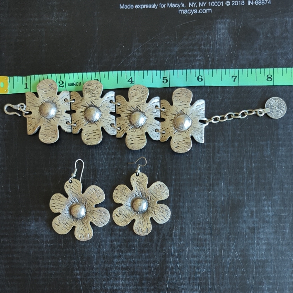 Floral Silver and Gold Jewelry Set